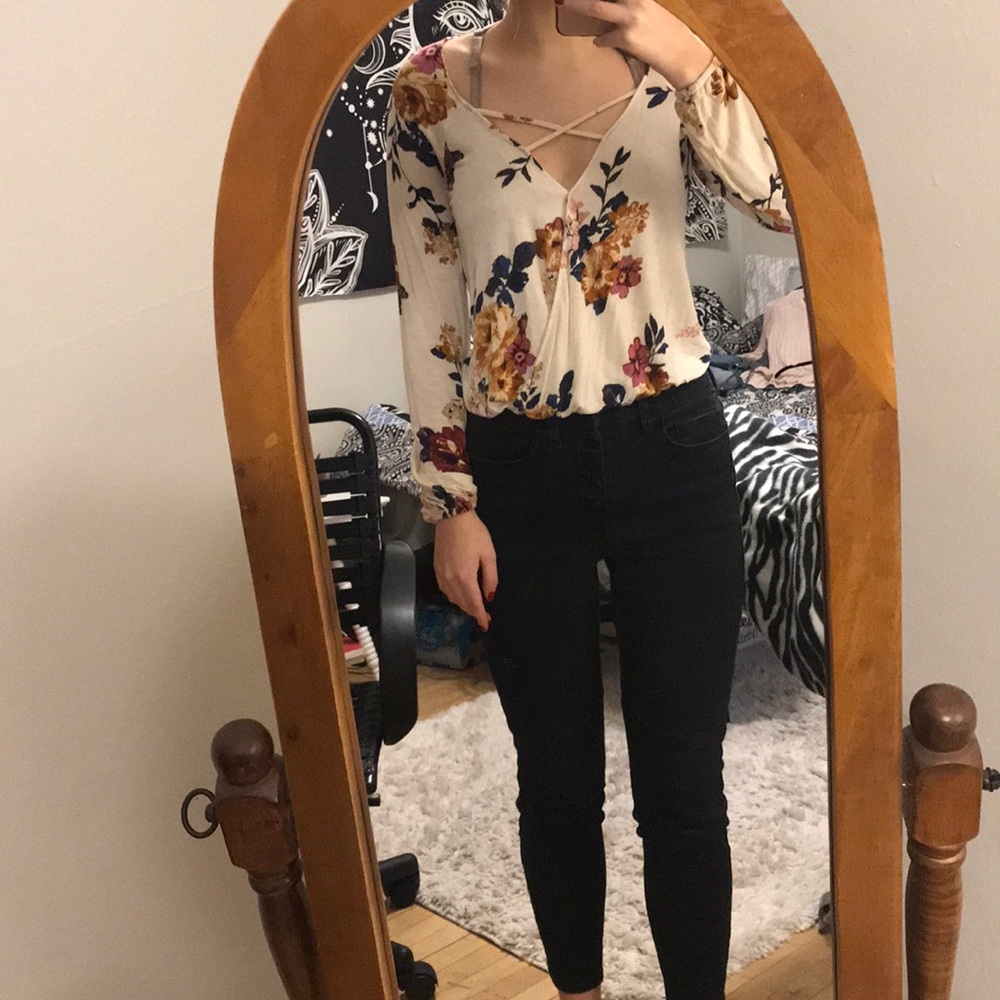 Cute floral top